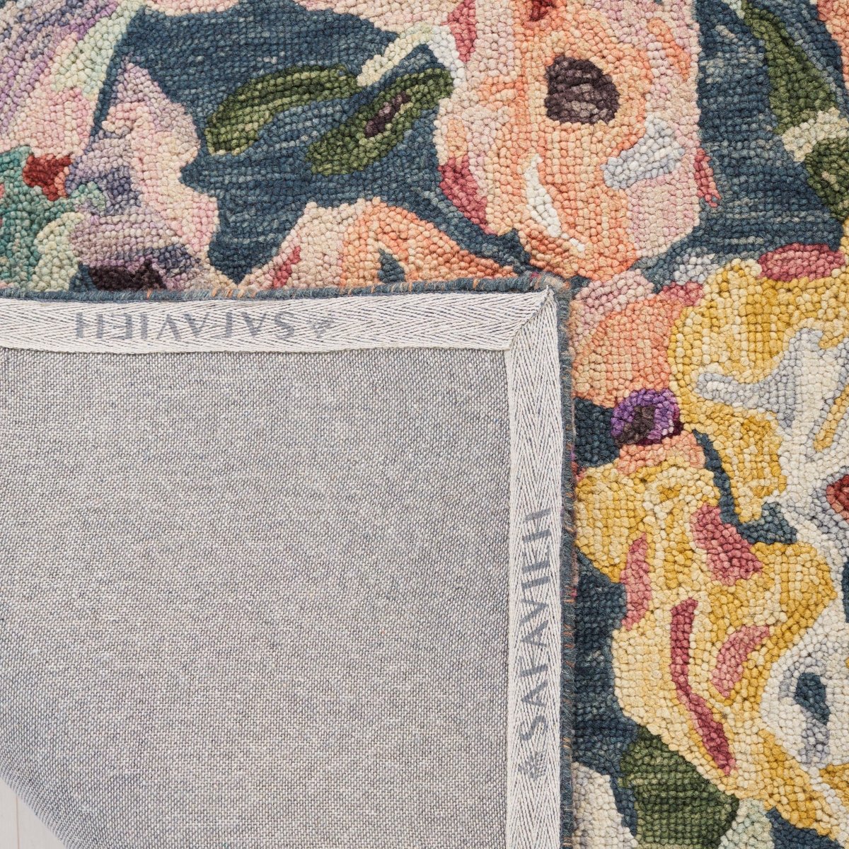 Safavieh Blossom Blm463M Blue/Purple Rug.