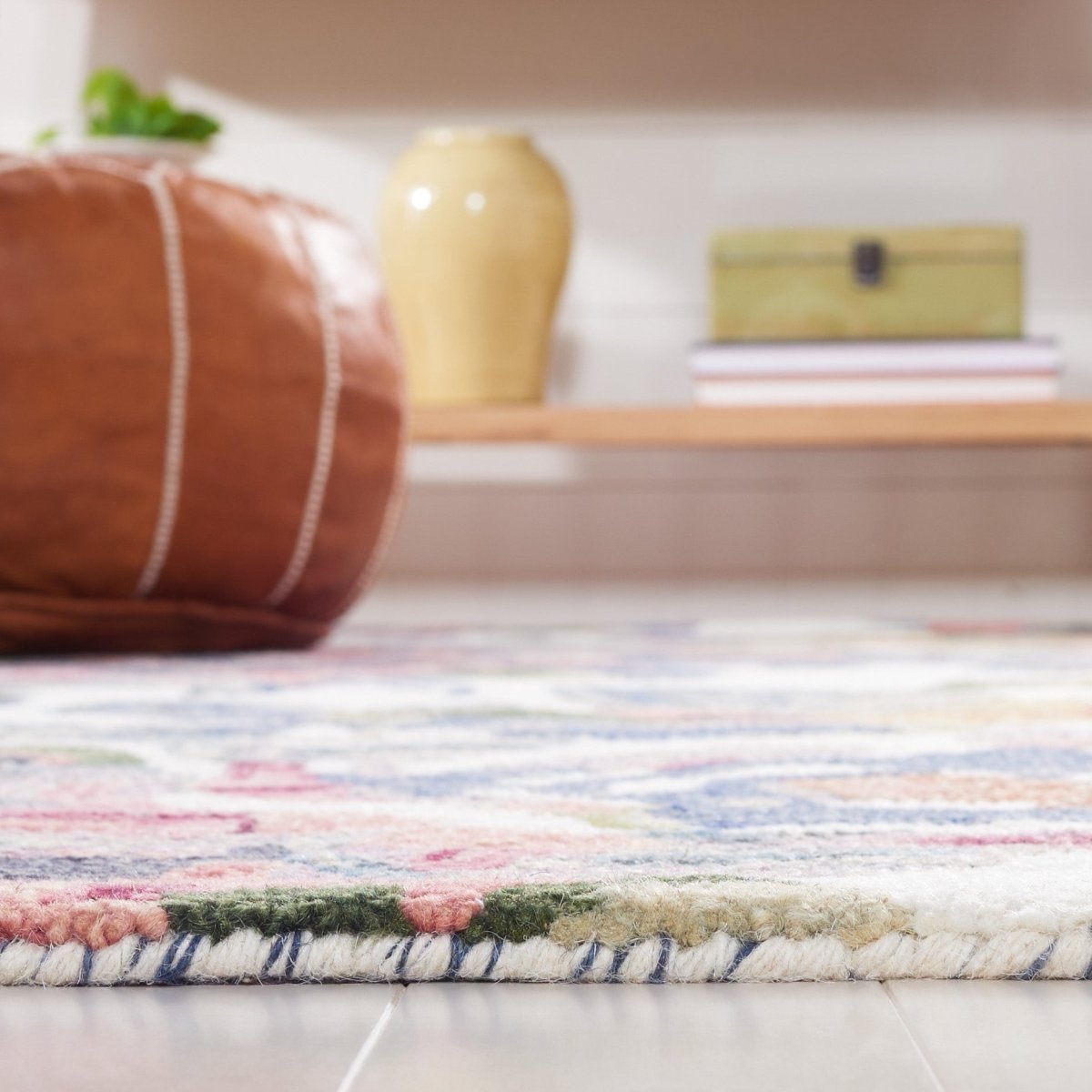 Safavieh Blossom Blm464A Ivory/Blue Rug.
