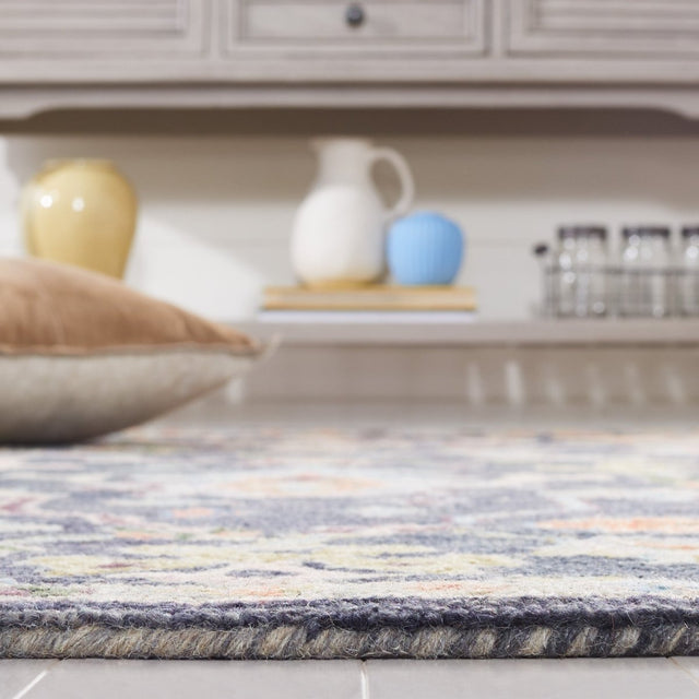 Safavieh Blossom Blm465H Dark Grey/Sage Rug.