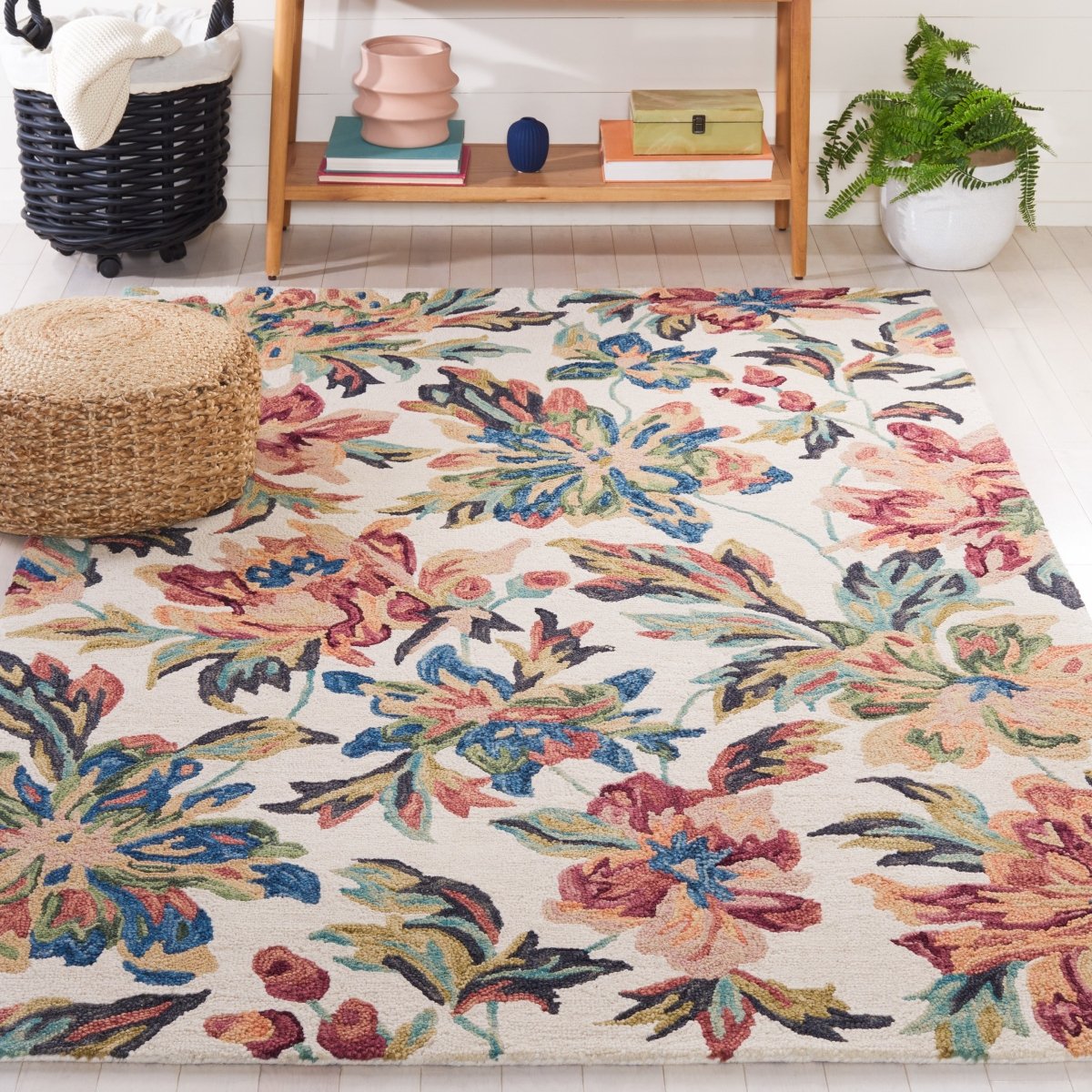 Safavieh Blossom Blm467A Ivory/Plum Rug.