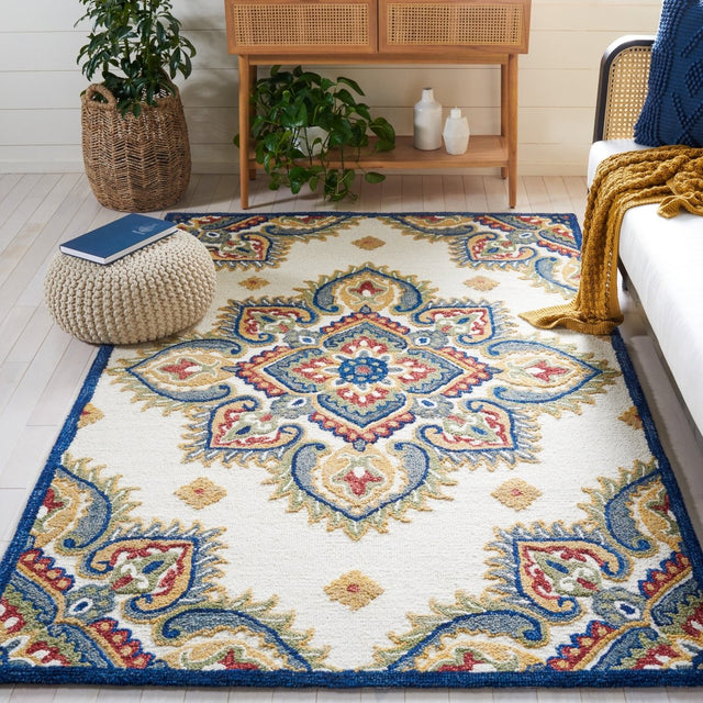 Safavieh Blossom Blm561A Ivory/Green Rug.