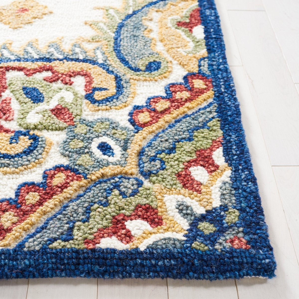 Safavieh Blossom Blm561A Ivory/Green Rug.