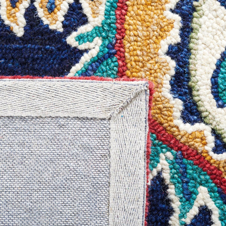 Safavieh Blossom Blm561N Navy/Ivory Rug.