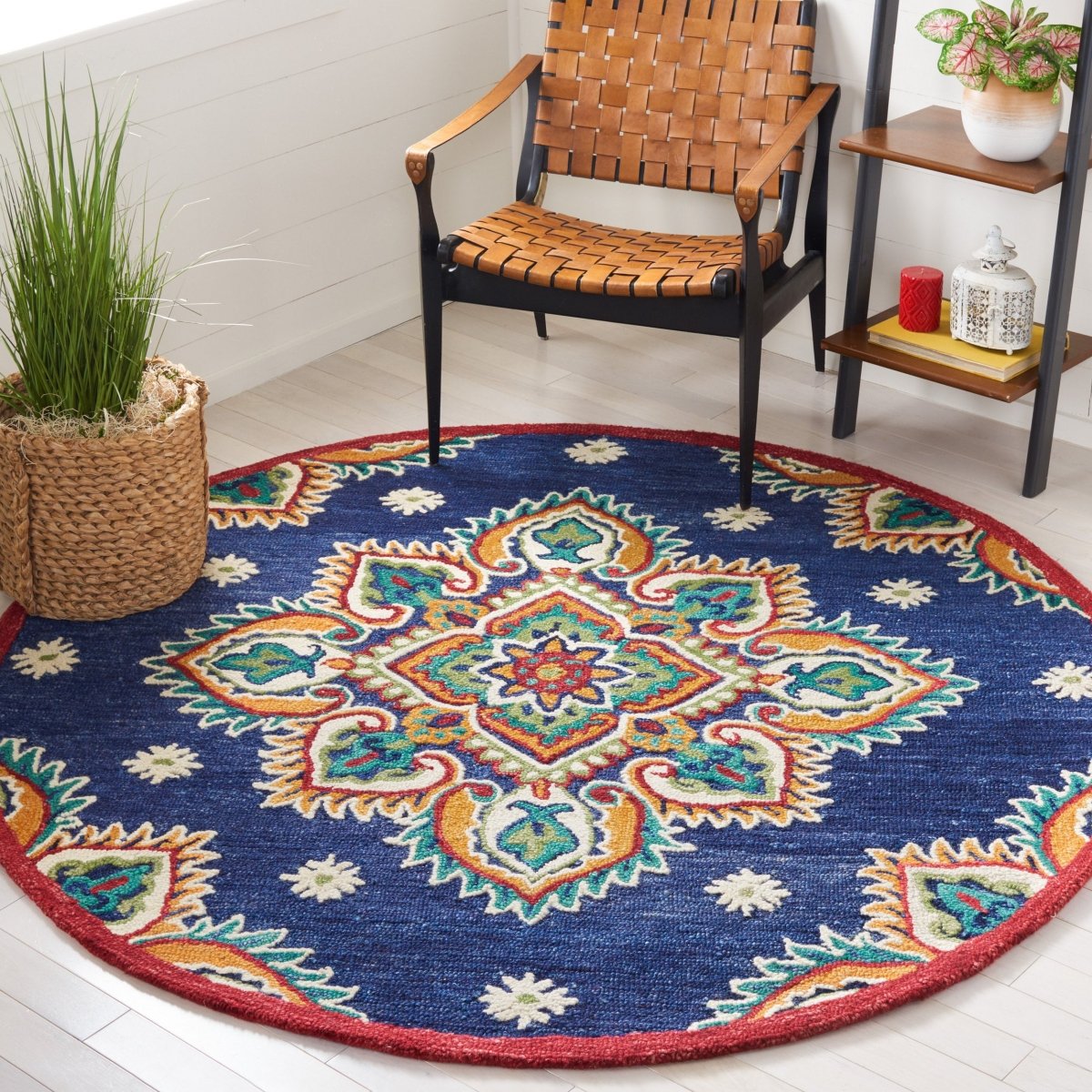 Safavieh Blossom Blm561N Navy/Ivory Rug.