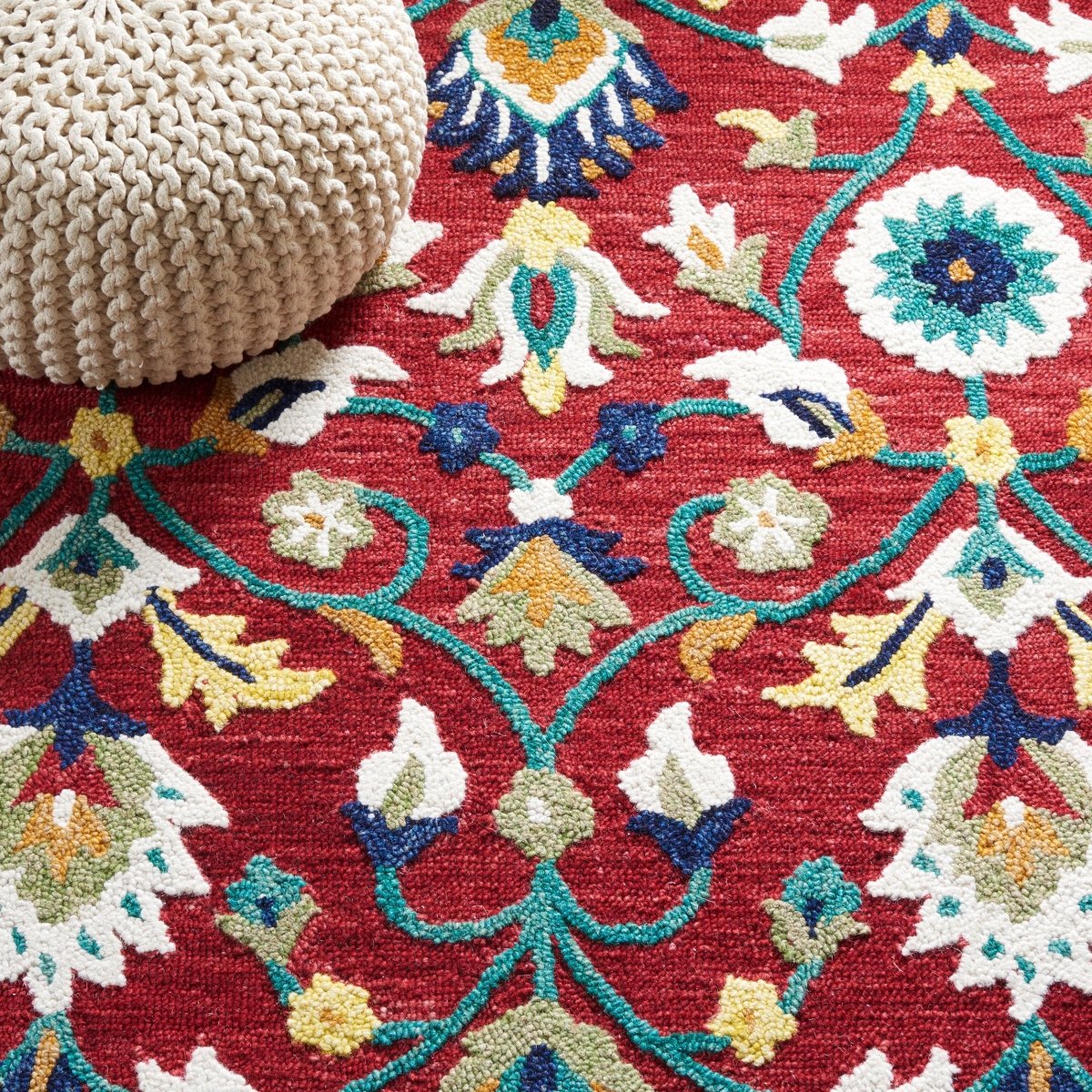 Safavieh Blossom Blm562Q Red/Ivory Rug.