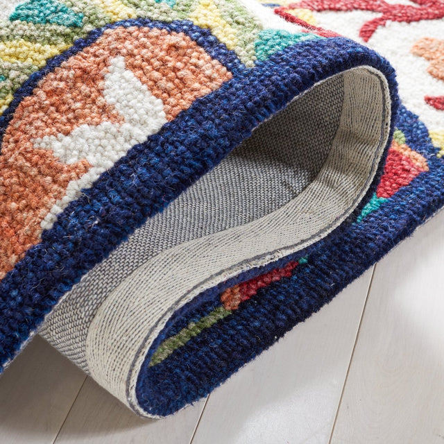 Safavieh Blossom Blm563A Ivory/Green Rug.