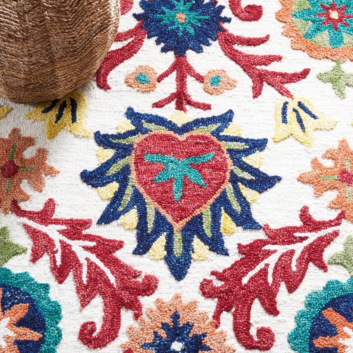 Safavieh Blossom Blm563A Ivory/Green Rug.
