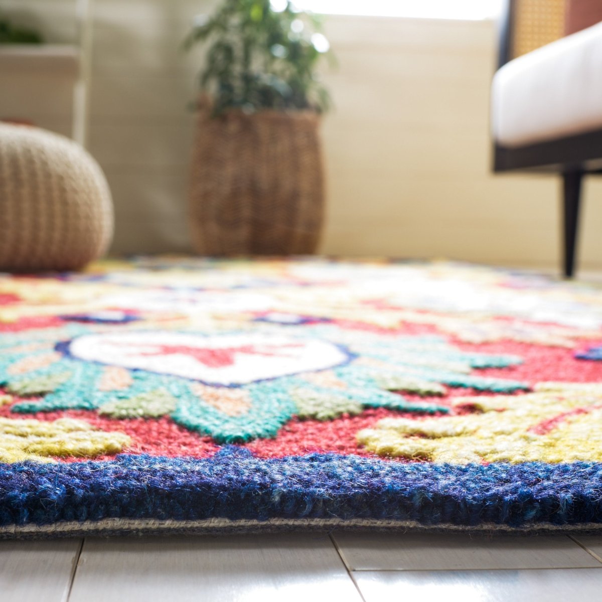 Safavieh Blossom Blm563D Red/Yellow Rug.