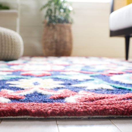 Safavieh Blossom Blm564N Navy/Red Rug.