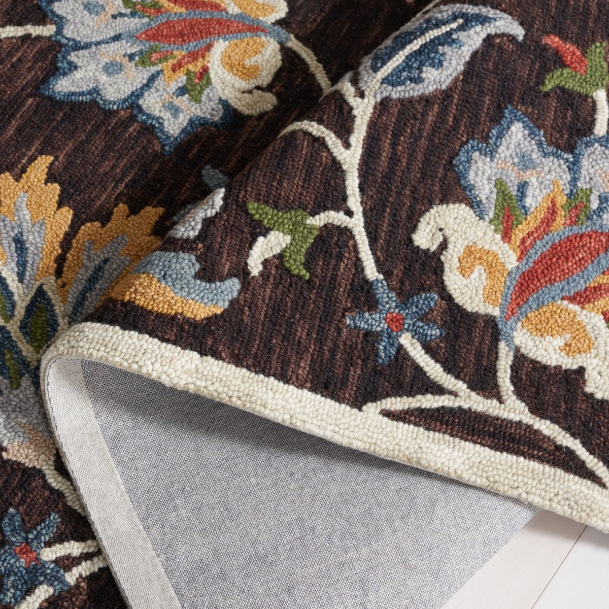 Safavieh Blossom Blm568T Brown/Yellow Rug.