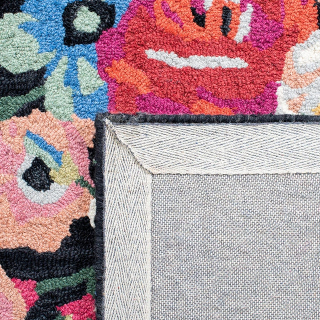 Safavieh Blossom Blm575Z Black/Pink Rugs.