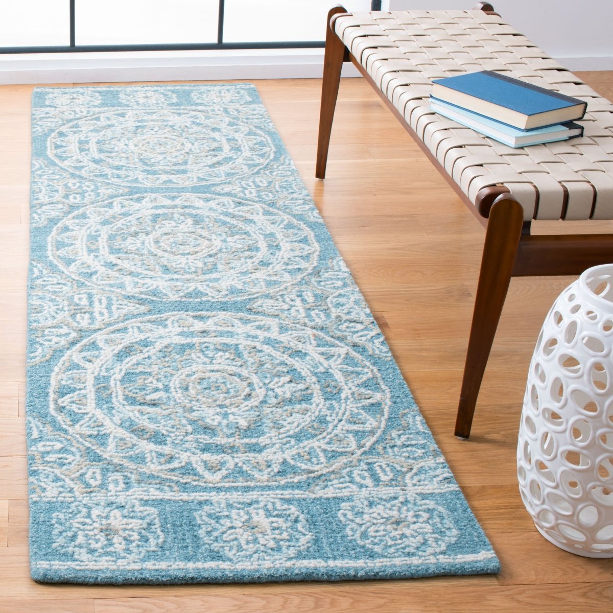 Safavieh Blossom Blm607M Blue/Ivory Rugs.