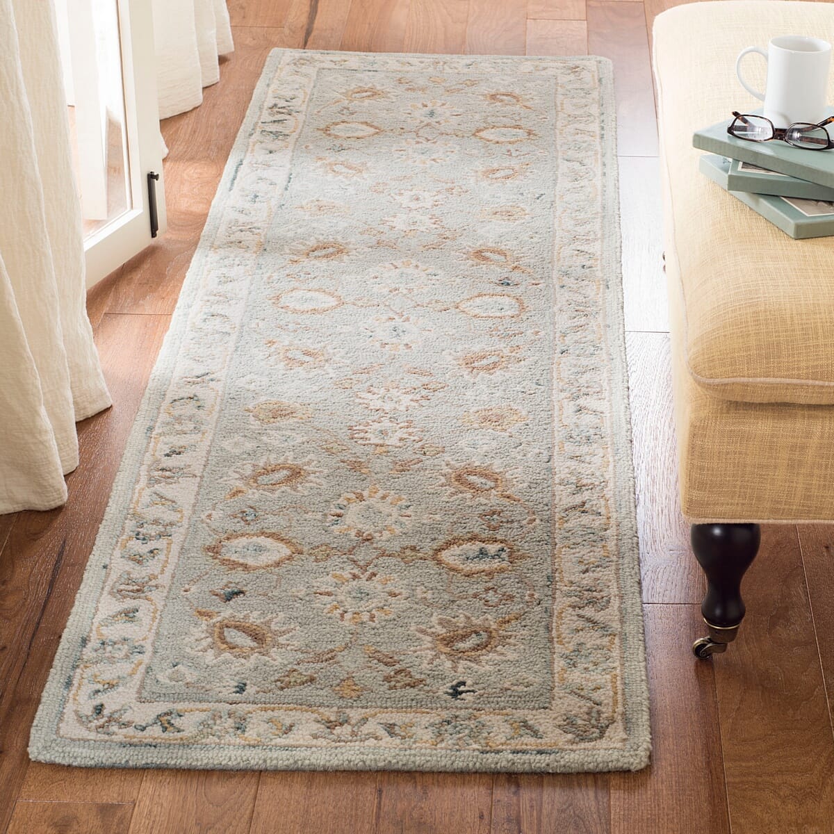 Safavieh Blossom Blm702M Aqua / Ivory Rugs.