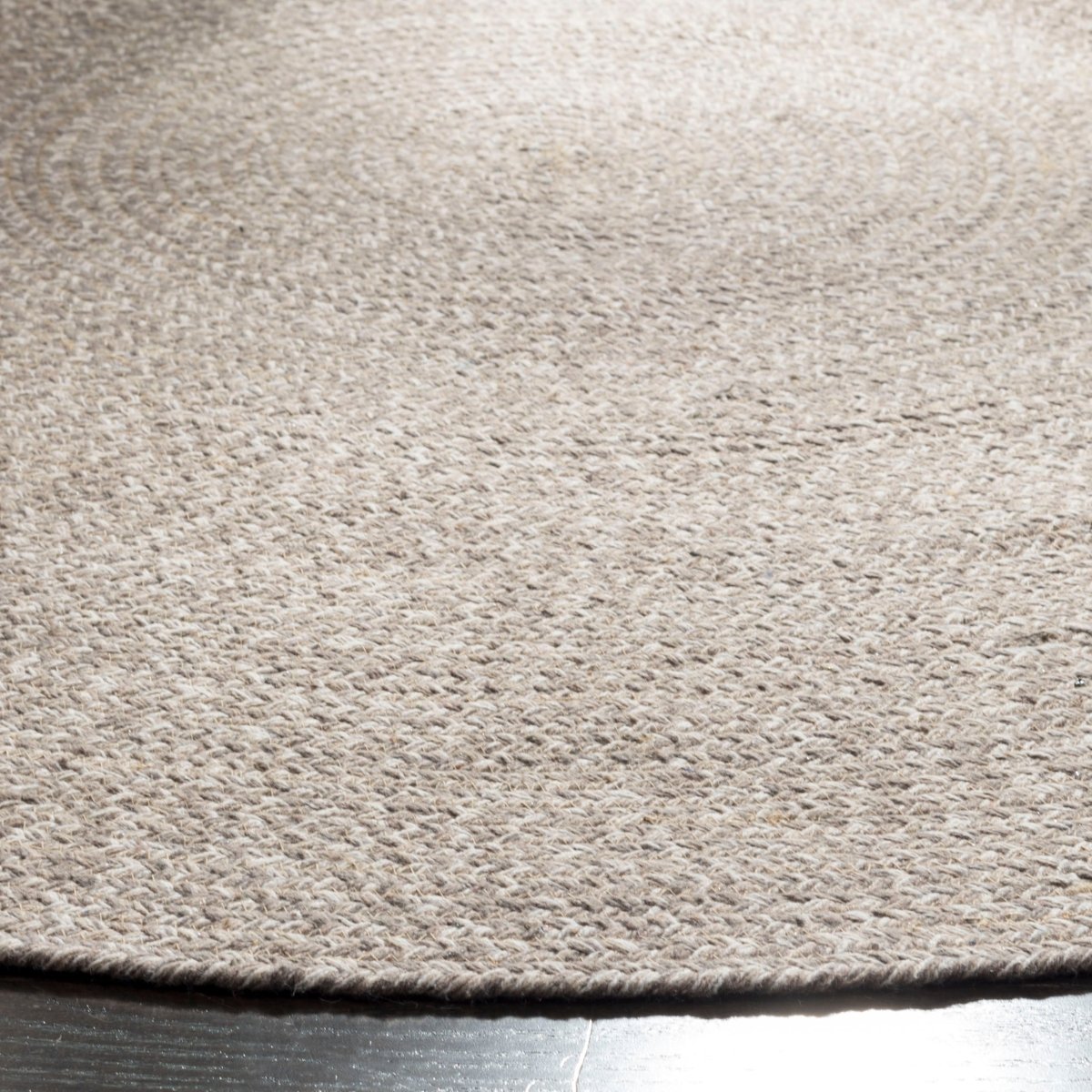 Safavieh Braided Brd256B Ivory/Beige Rug.