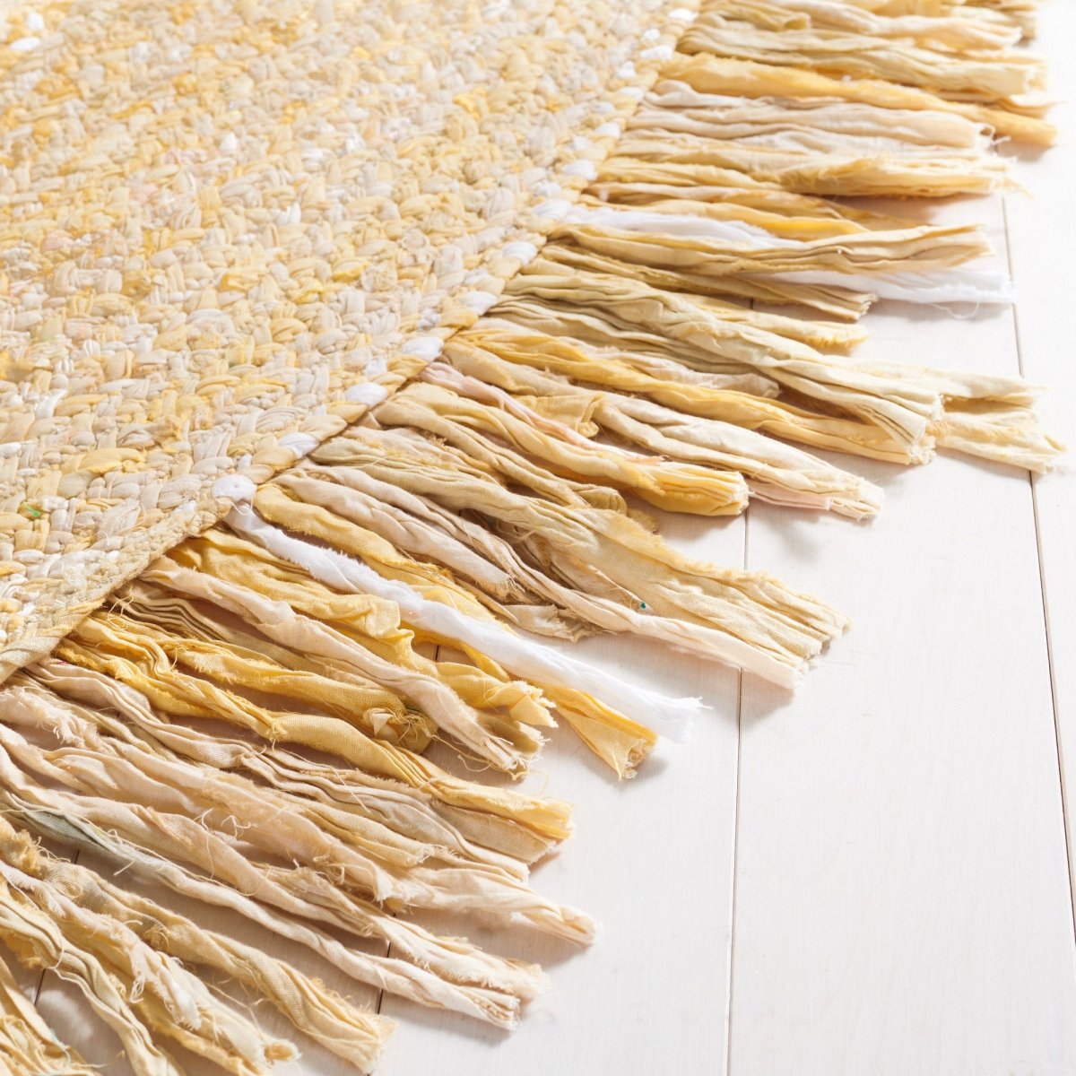 Safavieh Braided Brd451B Beige Rug.