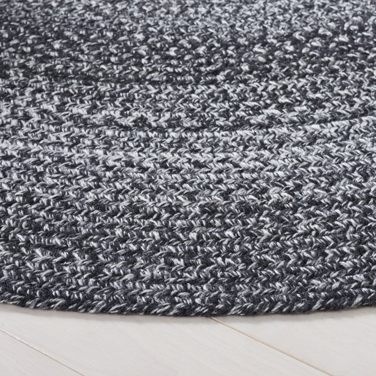 Safavieh Braided Brd804Z Black/Ivory Rug.