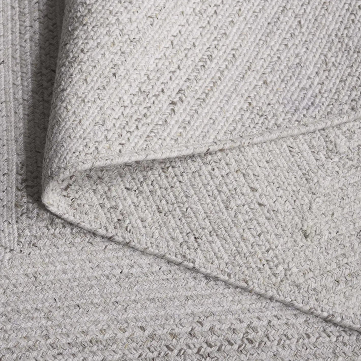 Safavieh Braided 4'-0" x 6'-0" Rug in Beige