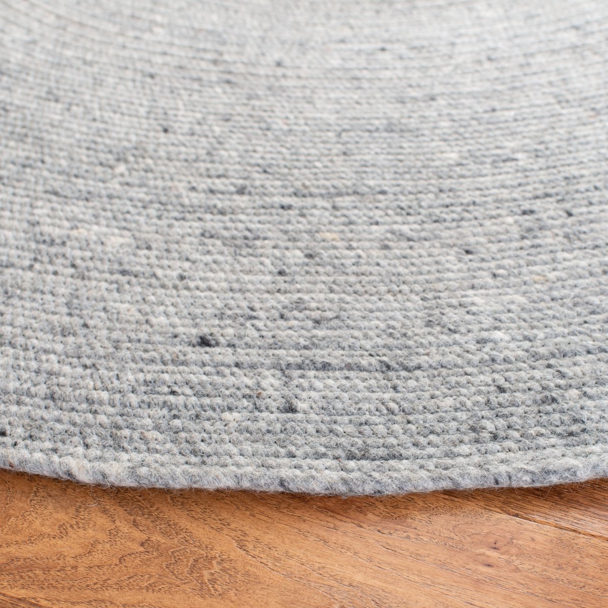 Safavieh Braided Brd901F Grey Rugs.