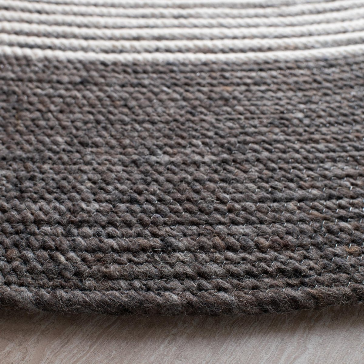 Safavieh Braided Brd904H Charcoal/Ivory Rugs.