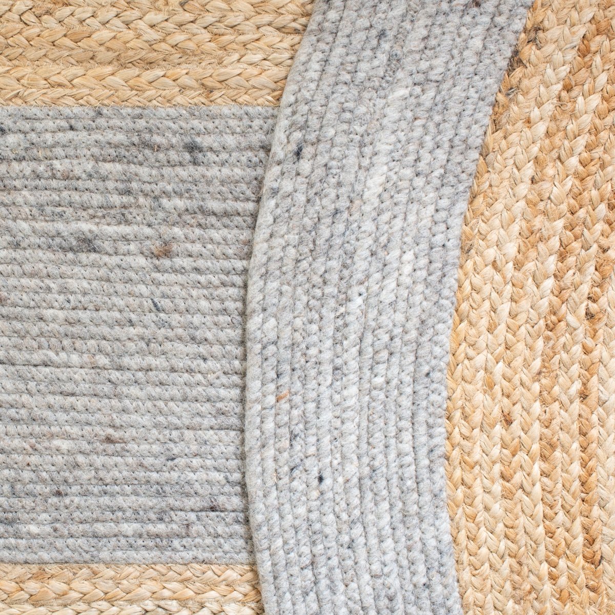 Safavieh Braided Brd910G Silver/Natural Rugs.