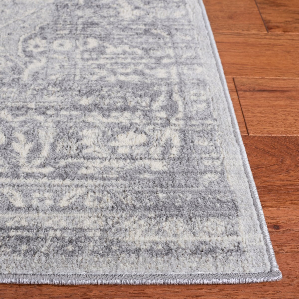 Safavieh Brentwood Bnt800F Grey/Ivory Rug.