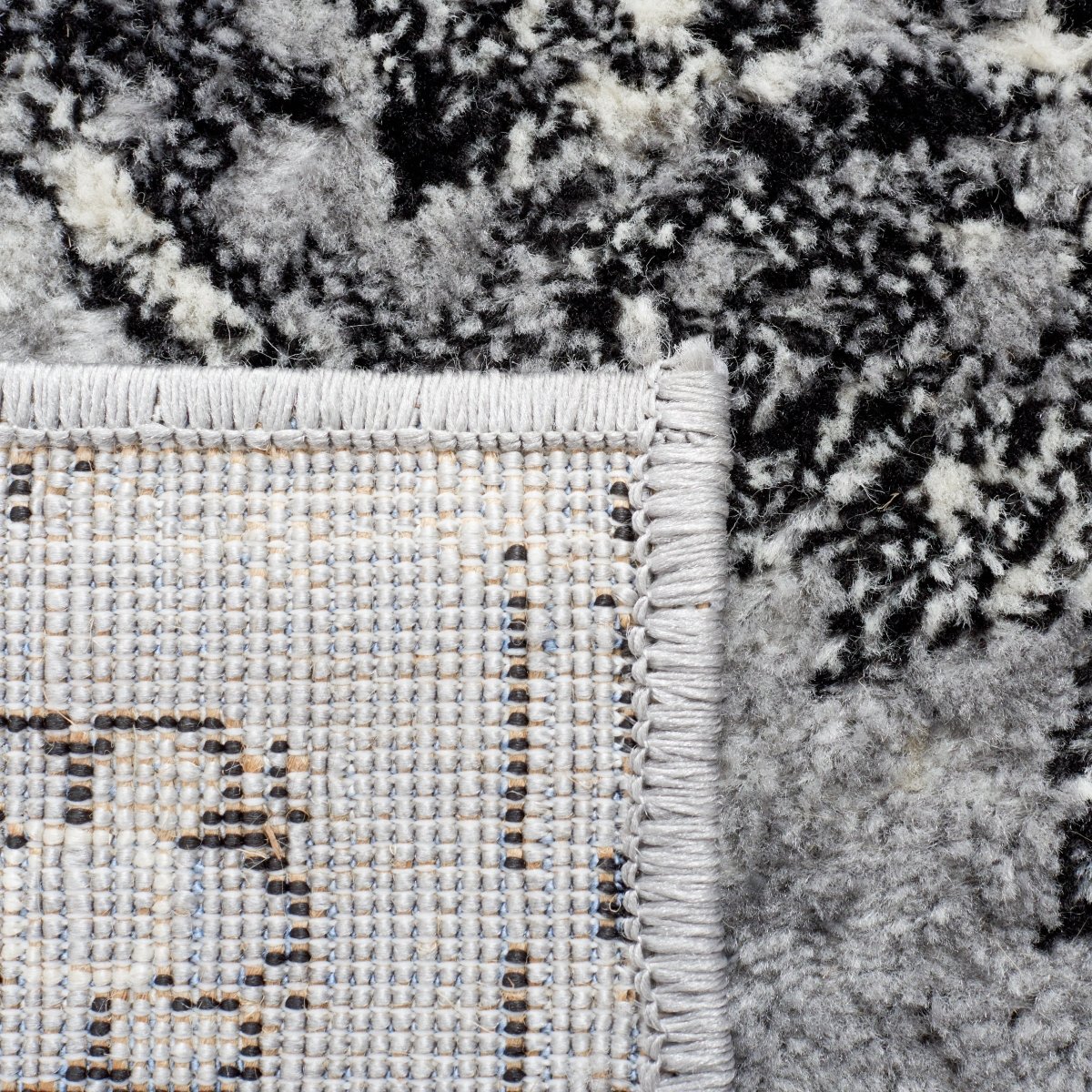 Safavieh Brentwood Bnt802G Silver/Black Rug.