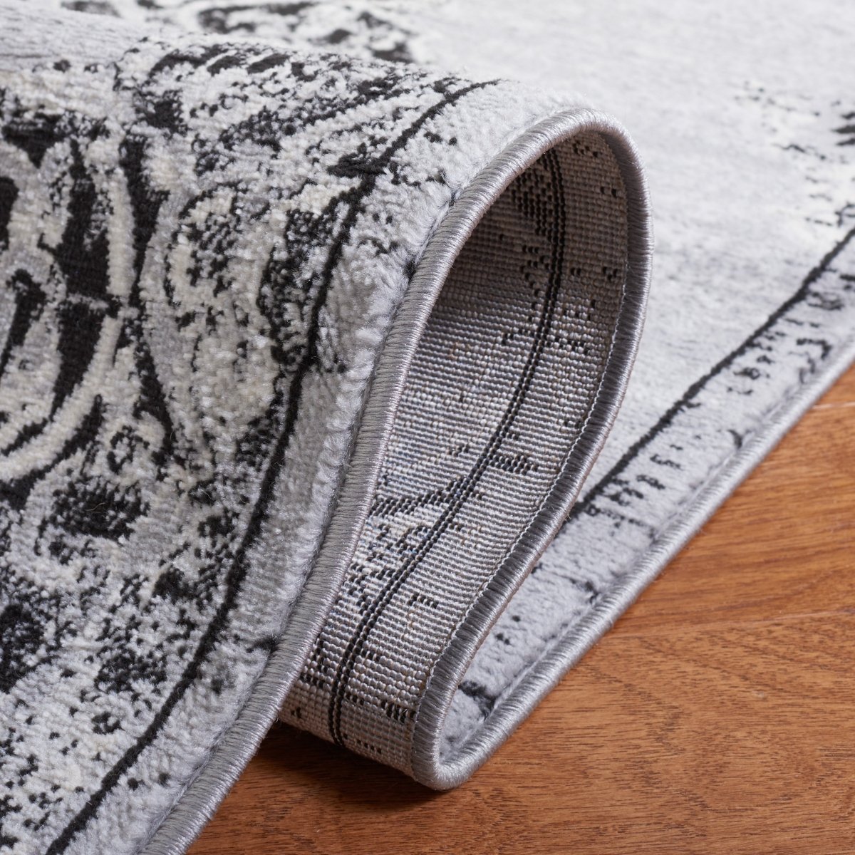 Safavieh Brentwood Bnt802H Grey/Black Rug.