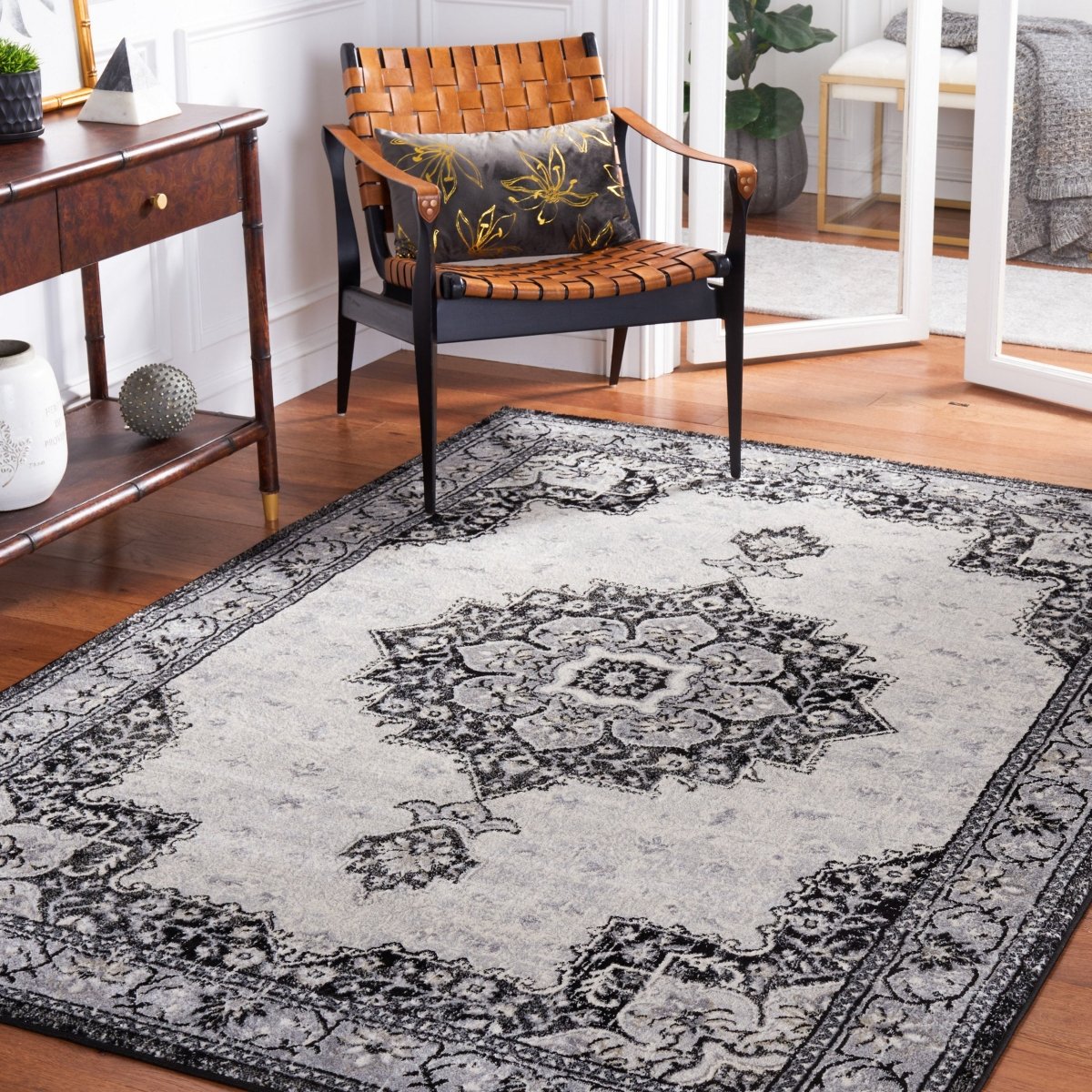 Safavieh Brentwood Bnt826Z Black/Ivory Rug.