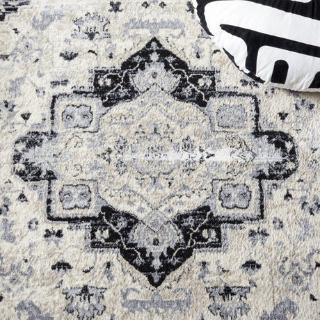 Safavieh Brentwood Bnt851C Ivory/Black Rug.