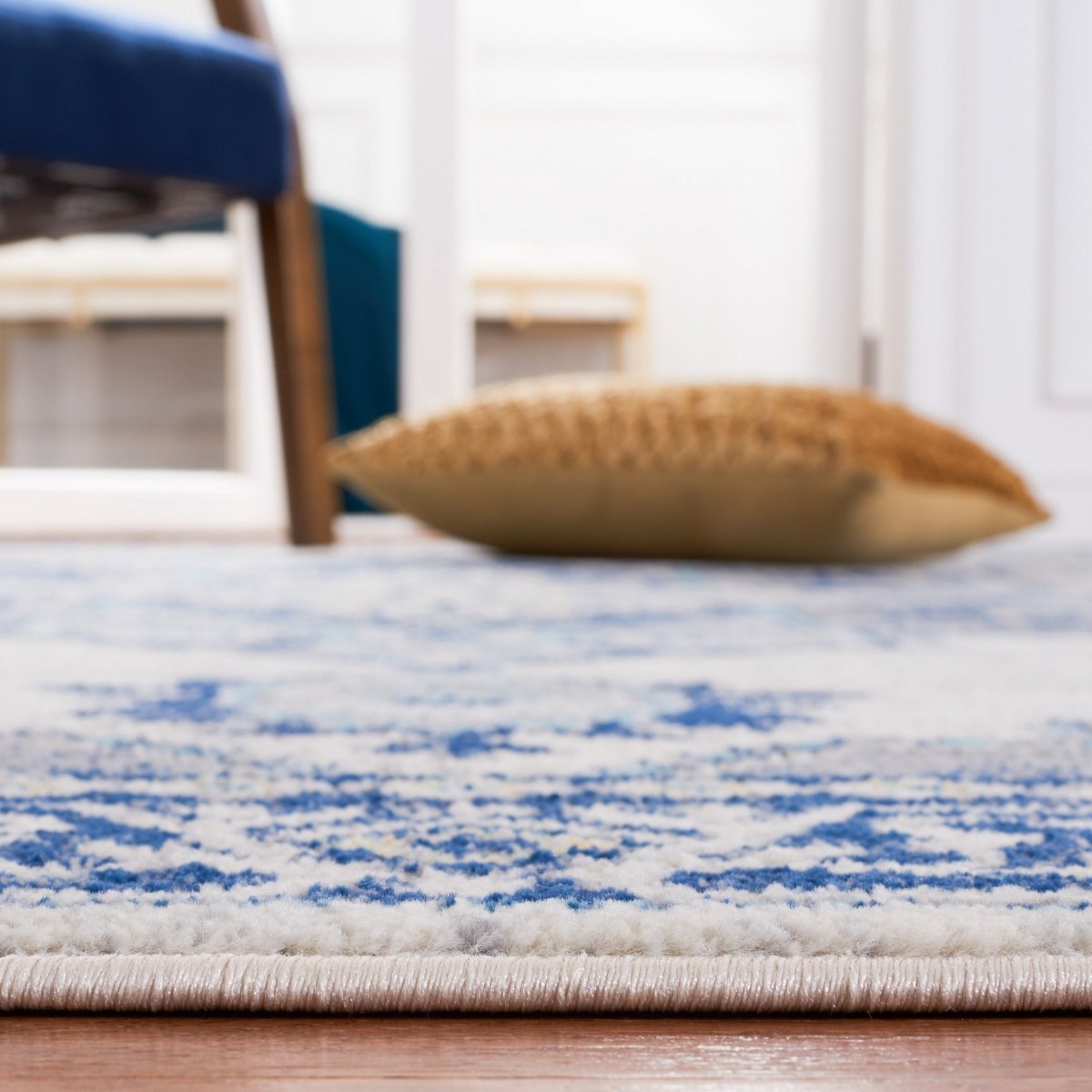 Safavieh Brentwood Bnt861K Aqua/Light Grey Rug.