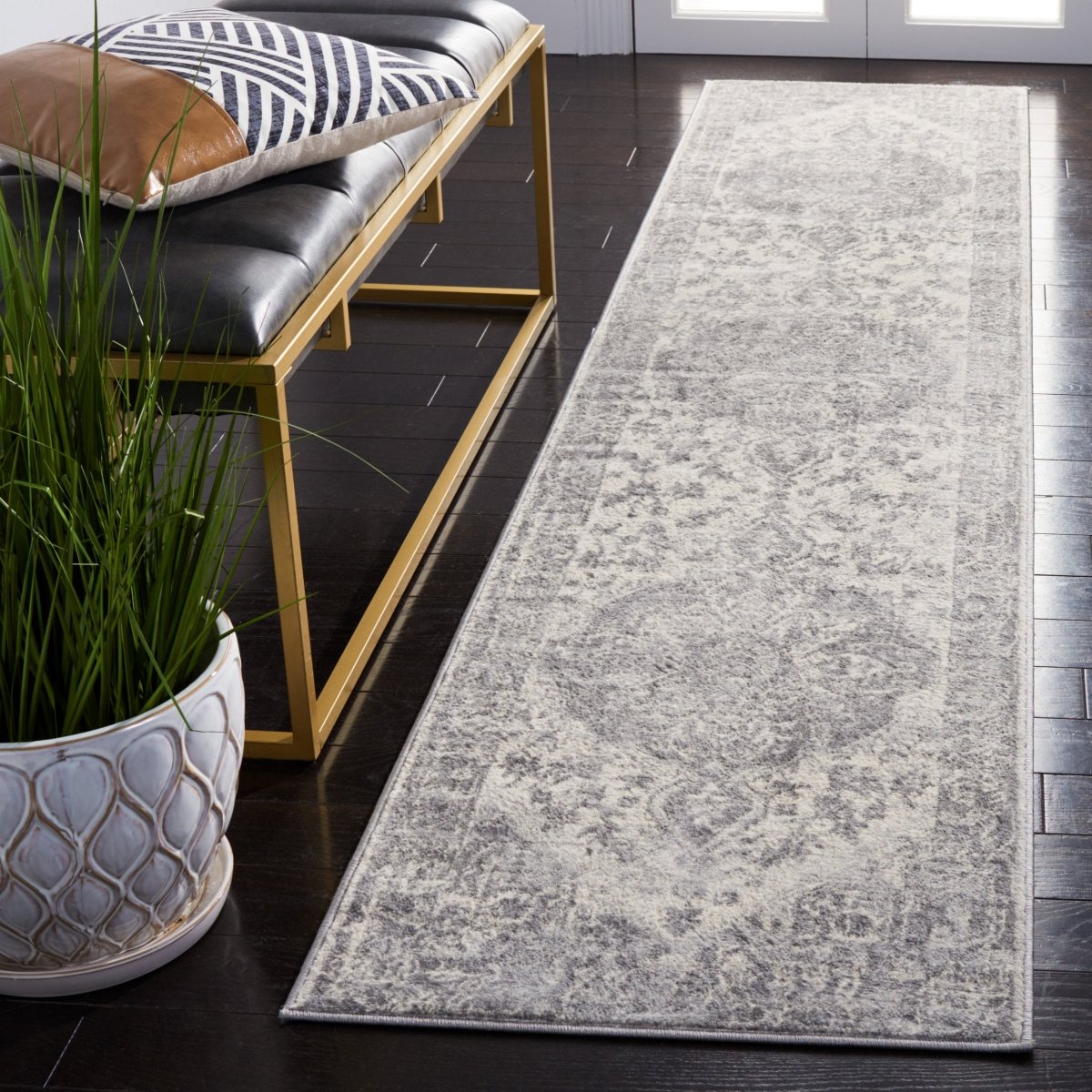 Safavieh Brentwood Bnt879F Grey/Light Grey Rug.