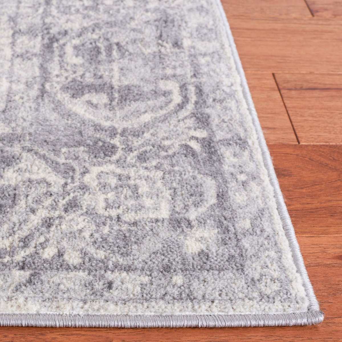 Safavieh Brentwood Bnt879F Grey/Light Grey Rug.