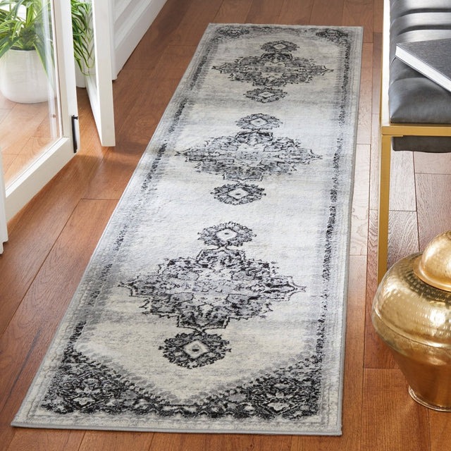 Safavieh Brentwood Bnt885F Grey/Black Rug.