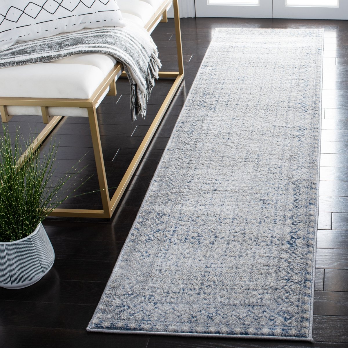 Safavieh Brentwood Bnt899C Ivory/Light Grey Rugs.
