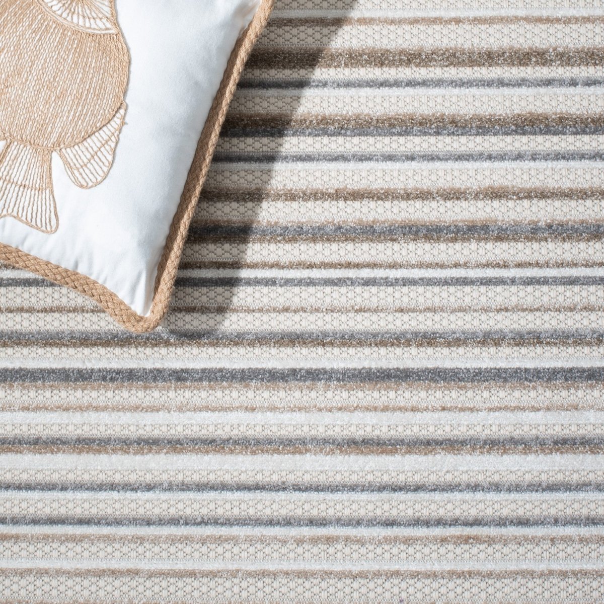 Safavieh Cabana Cbn323B Ivory/Grey Rugs.