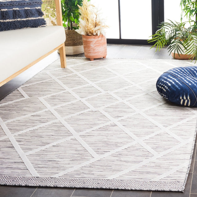 Safavieh Cabana Cbn410A Ivory/Grey Rug.