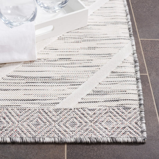 Safavieh Cabana Cbn410A Ivory/Grey Rug.