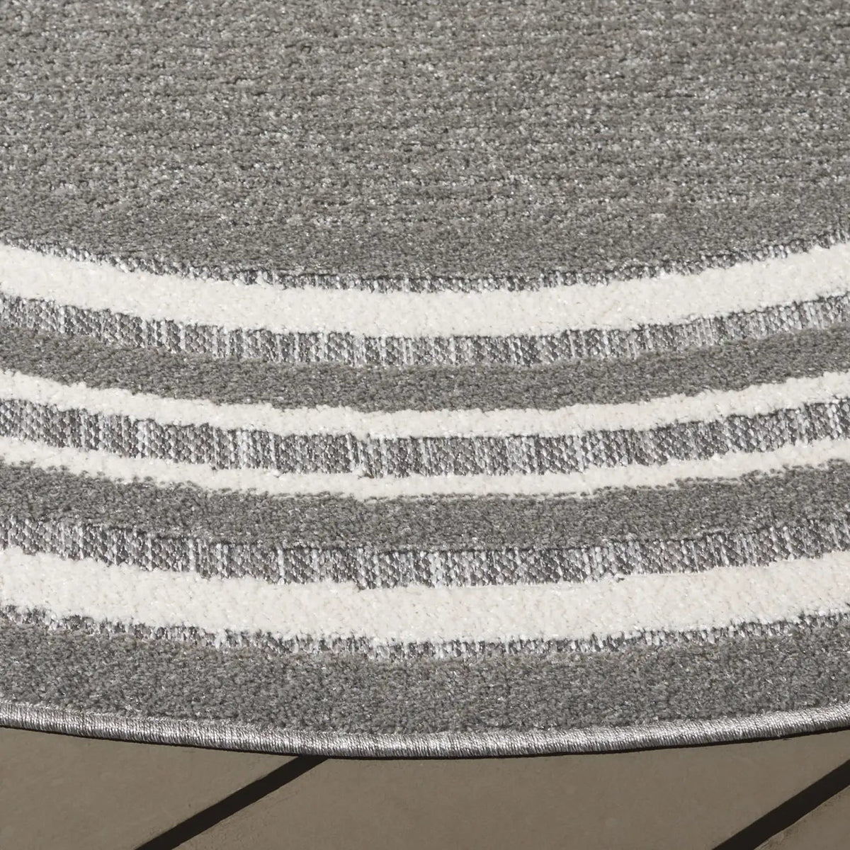 Safavieh Cabana 6'-7" x 6'-7" Rug in Grey / Ivory
