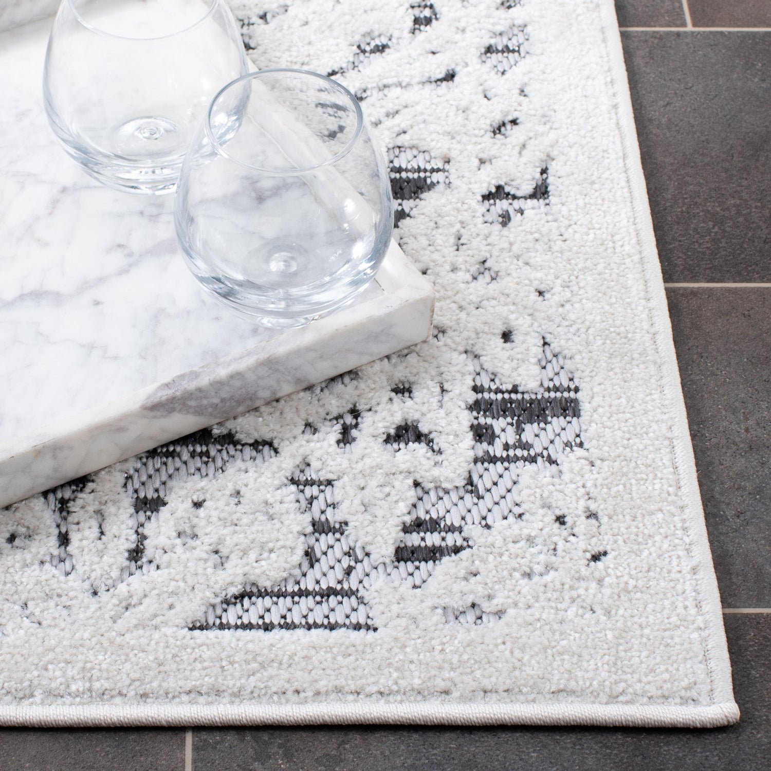 Safavieh Cabana Cbn660A Ivory/Grey Rug - Safavieh - cbn660a - 7r