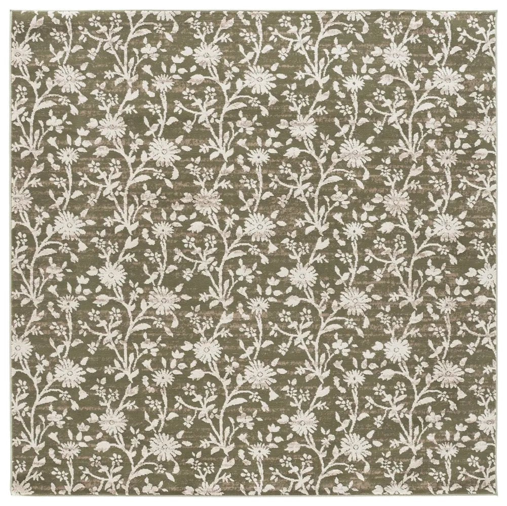 Safavieh Cameron 6'-7" x 6'-7" Rug in Green / Ivory