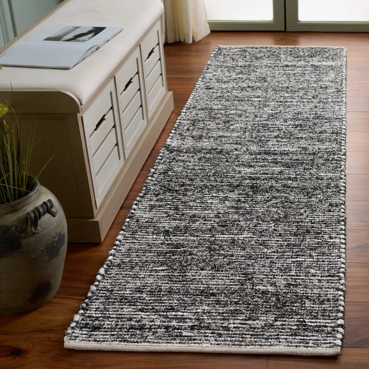 Safavieh Cape Cod 2'-3" x 8'-0" Rug in Ivory / Black