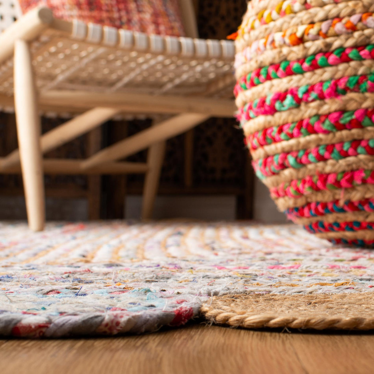Safavieh Cape Cod Cap201B Beige/Multi Rug - Safavieh - cap201b - 3r