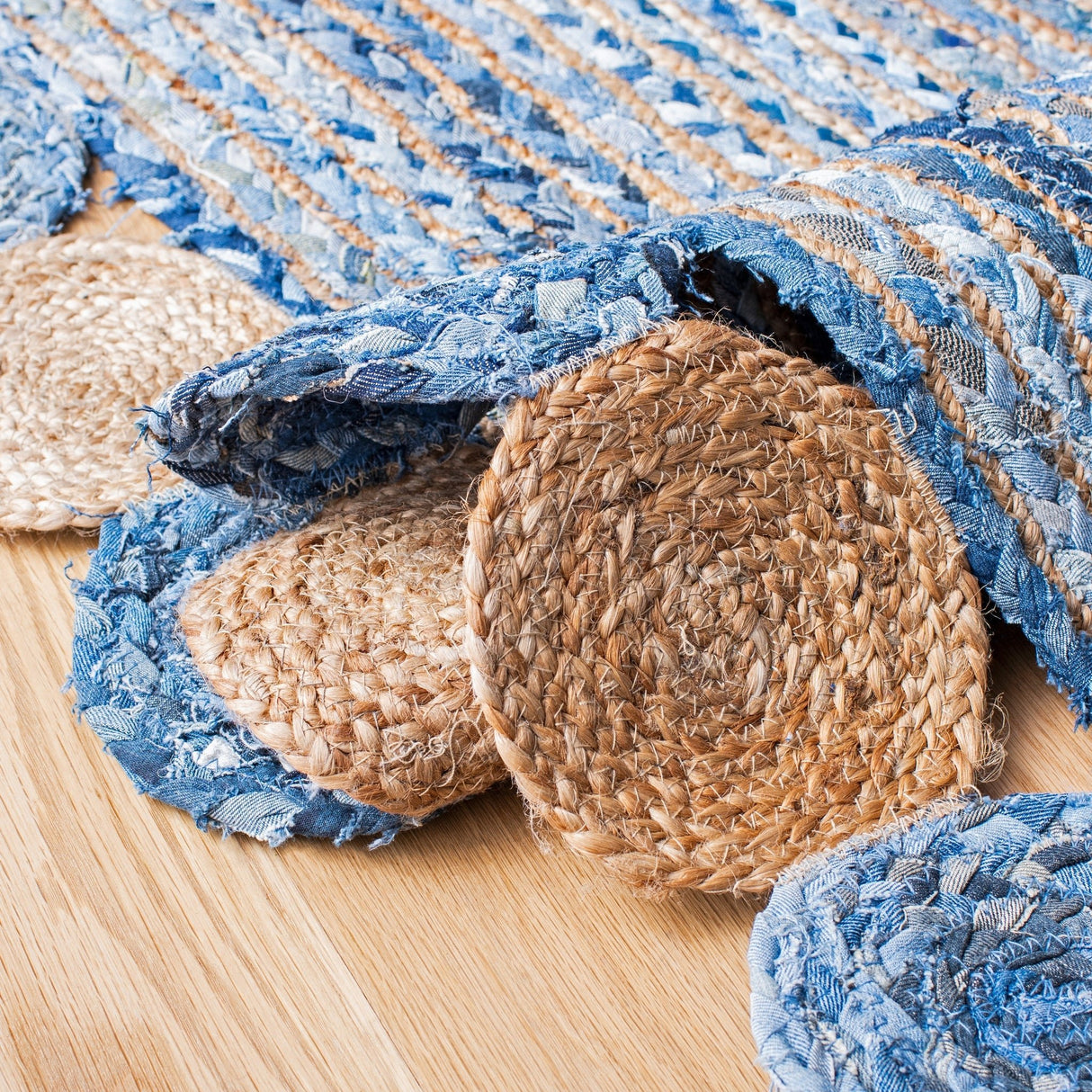 Safavieh Cape Cod Cap201C Blue/Beige Rugs - Safavieh - cap201c - 4r