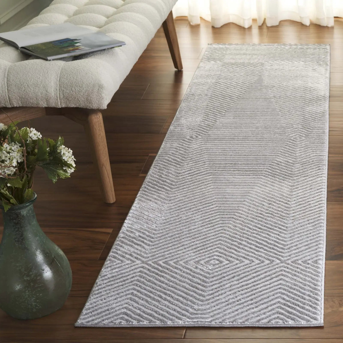 Safavieh Carter 2'-0" x 8'-0" Rug in Grey / Light Grey