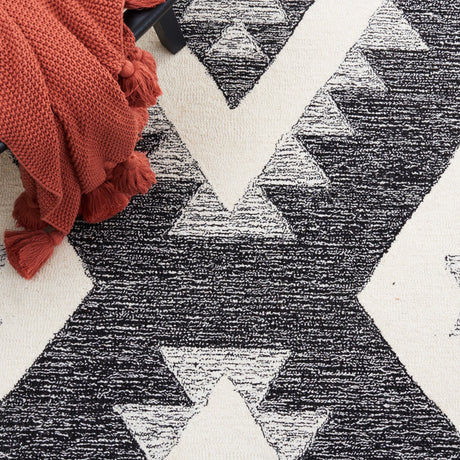 Safavieh Casablanca Csb226Z Ivory/Black Rug - Safavieh - csb226z - 29