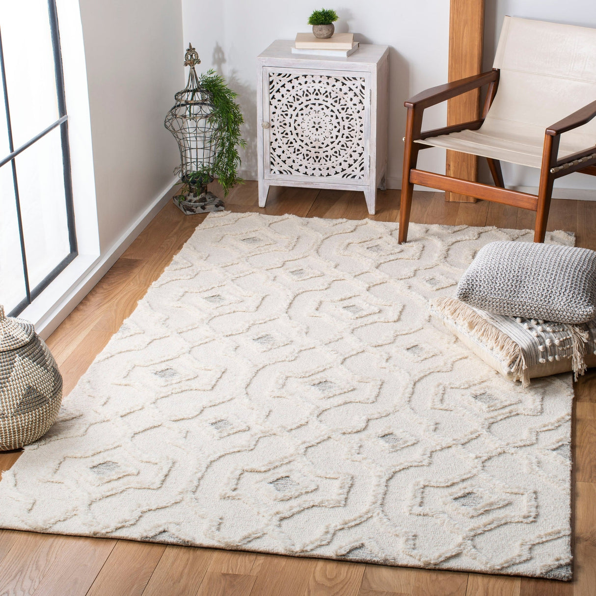 Safavieh Casablanca Csb376A Ivory Rug - Safavieh - csb376a - 4