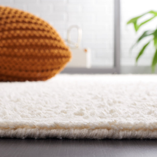 Safavieh Casablanca Csb793A Ivory Rug - Safavieh - csb793a - 5r