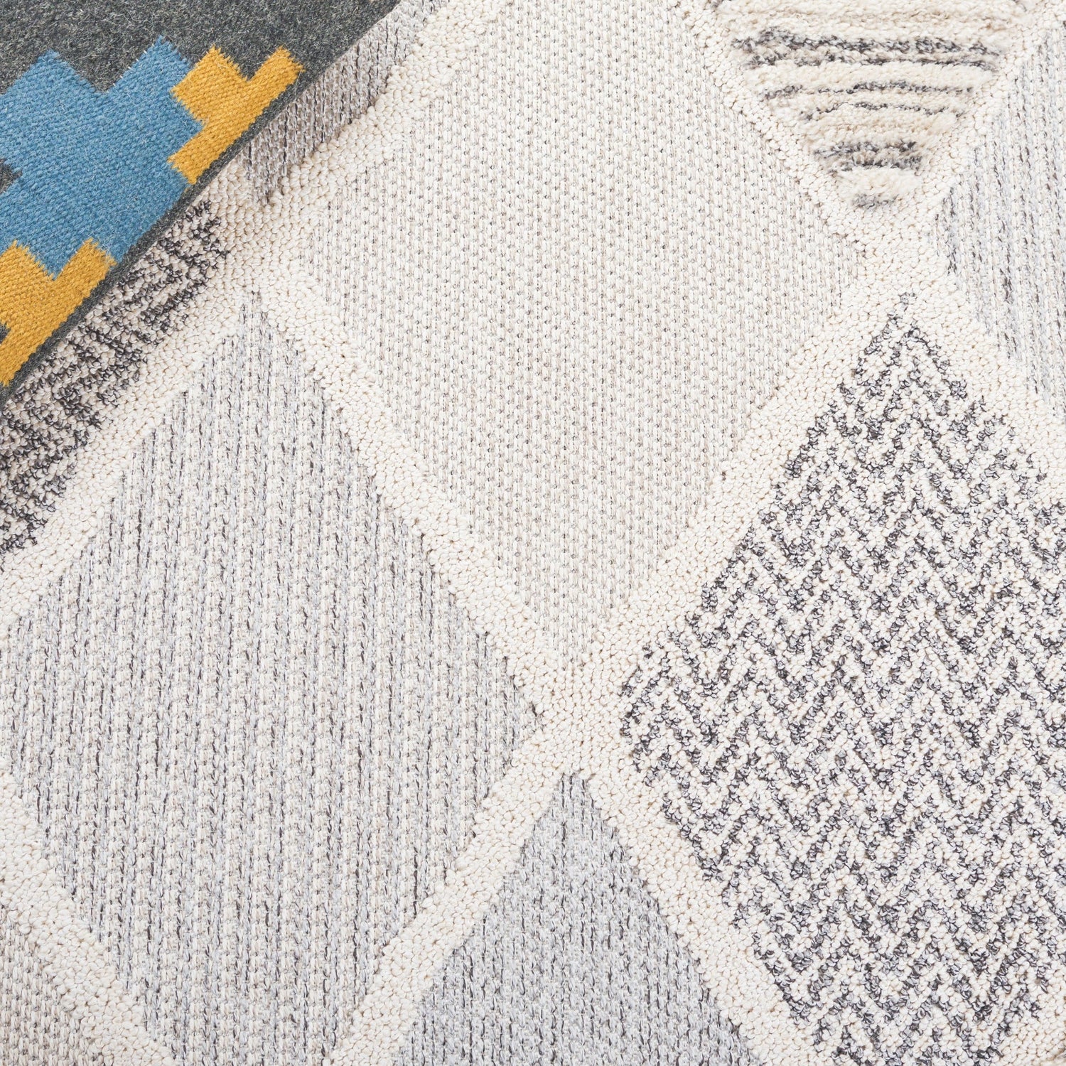 Safavieh Chloe Clo100A Ivory/Grey Rug - Safavieh - clo100a - 4