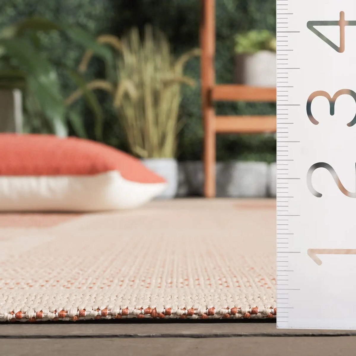 Safavieh Courtyard 5'-3" x 7'-7" Rug in Natural / Terra