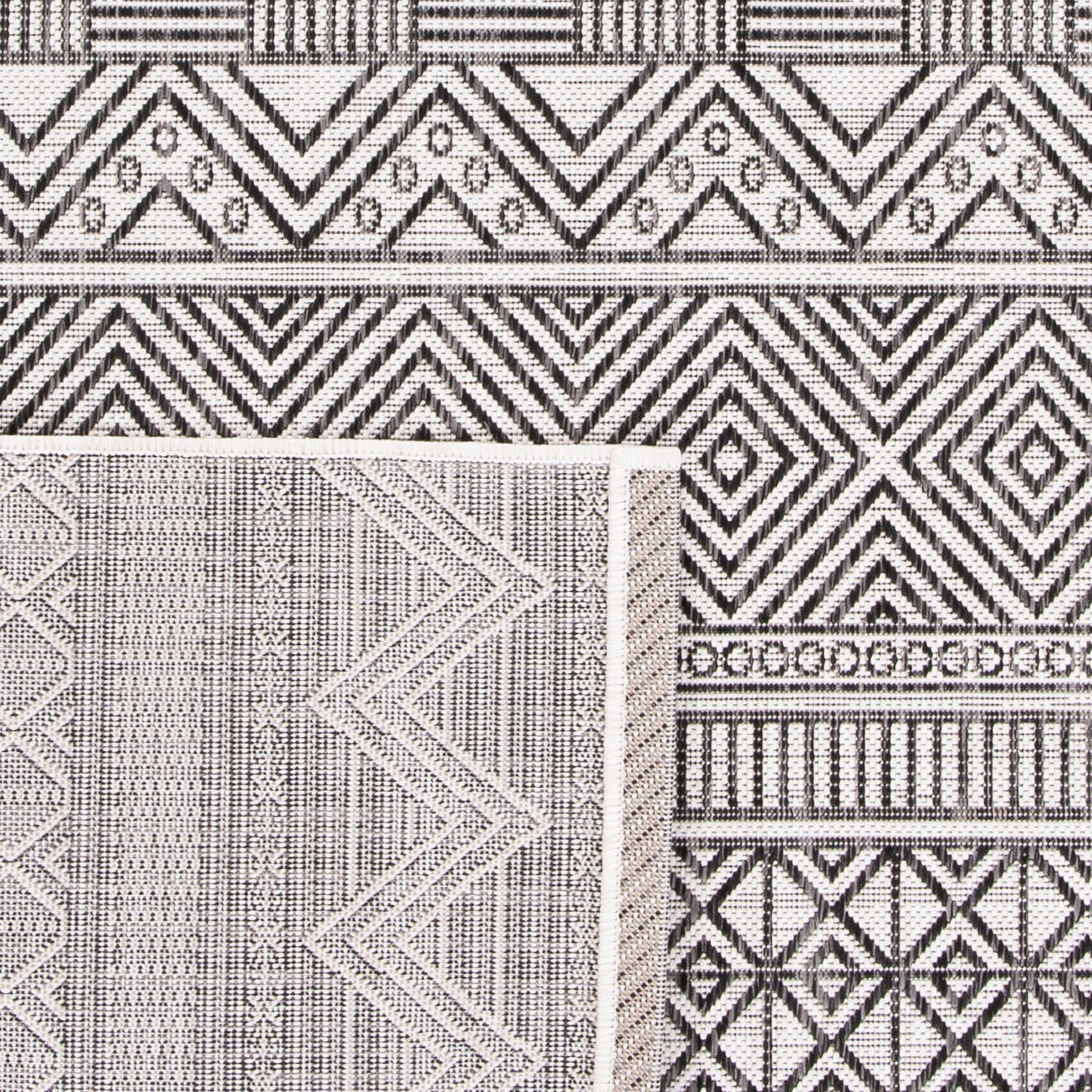 Safavieh Courtyard Cy8196 - 53712 Ivory/Black Rugs - Safavieh - cy8196 - 53712 - 7r